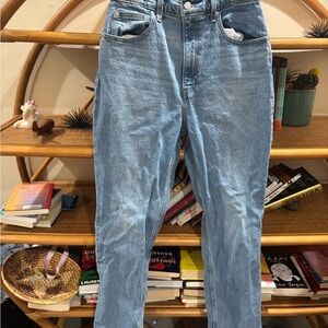 Levi's Blue Straight Jeans with Faded Indigo Look vintage. Capital E